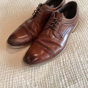 Stacy Adams Brown Leather Oxford Shoes with Cap Toe